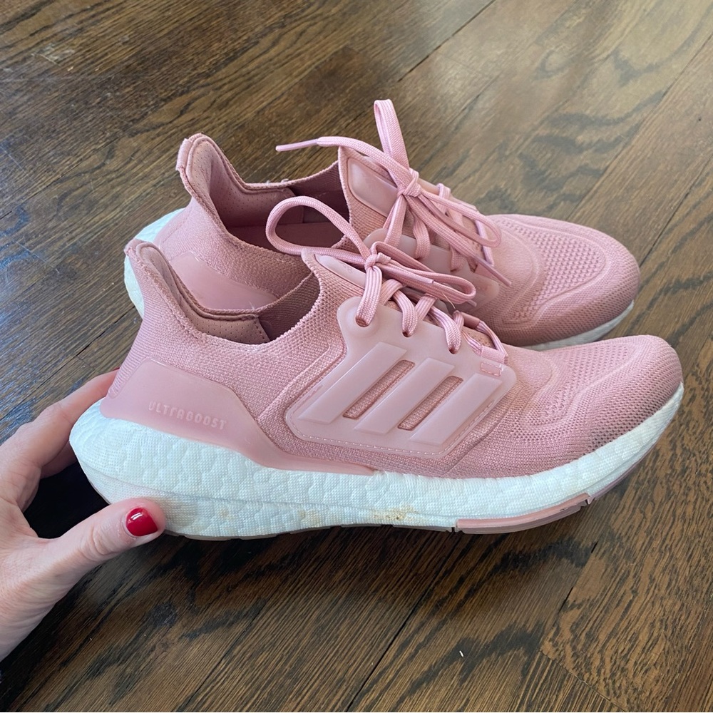 Adidas Ultraboost 22